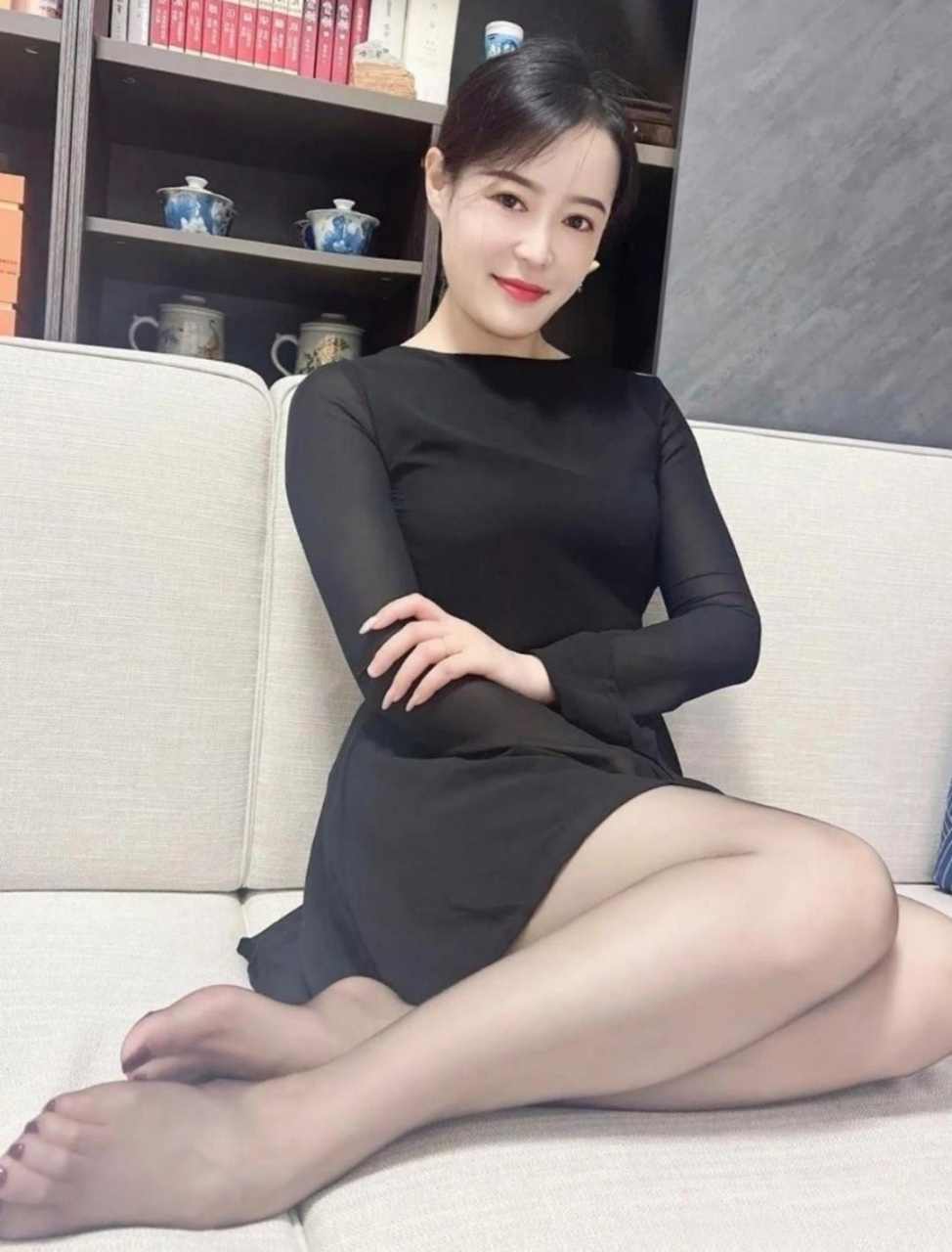 玉腿少妇图片