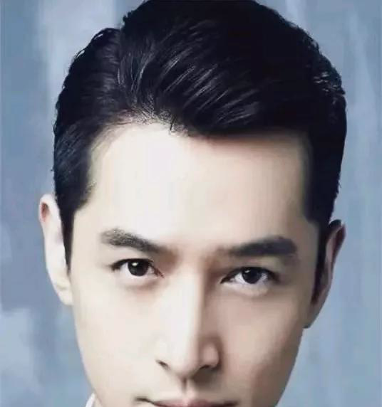 胡歌申请送走女助理,承诺终身守护!