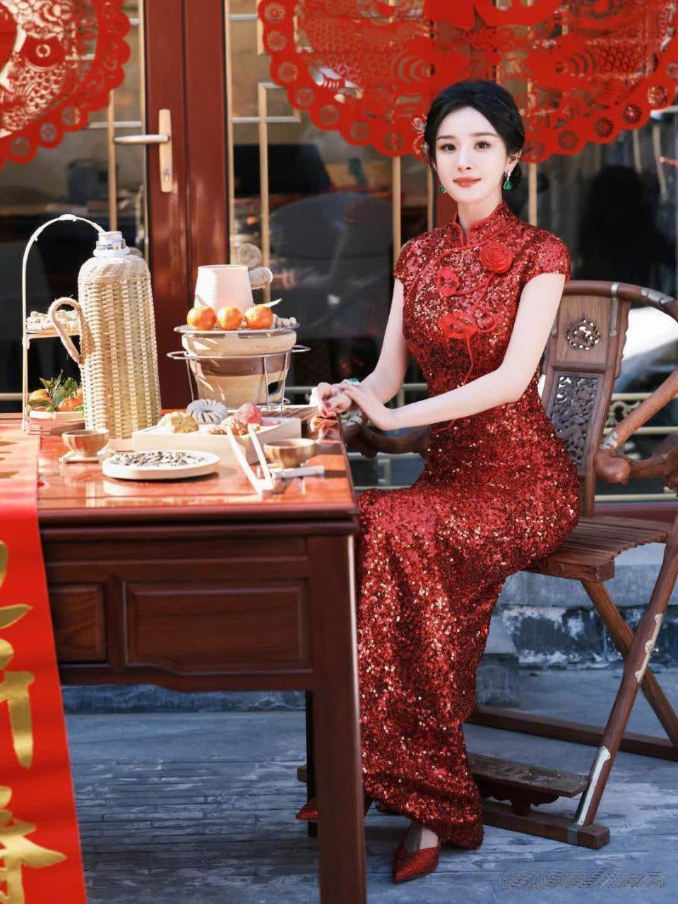 杨幂的红色旗袍