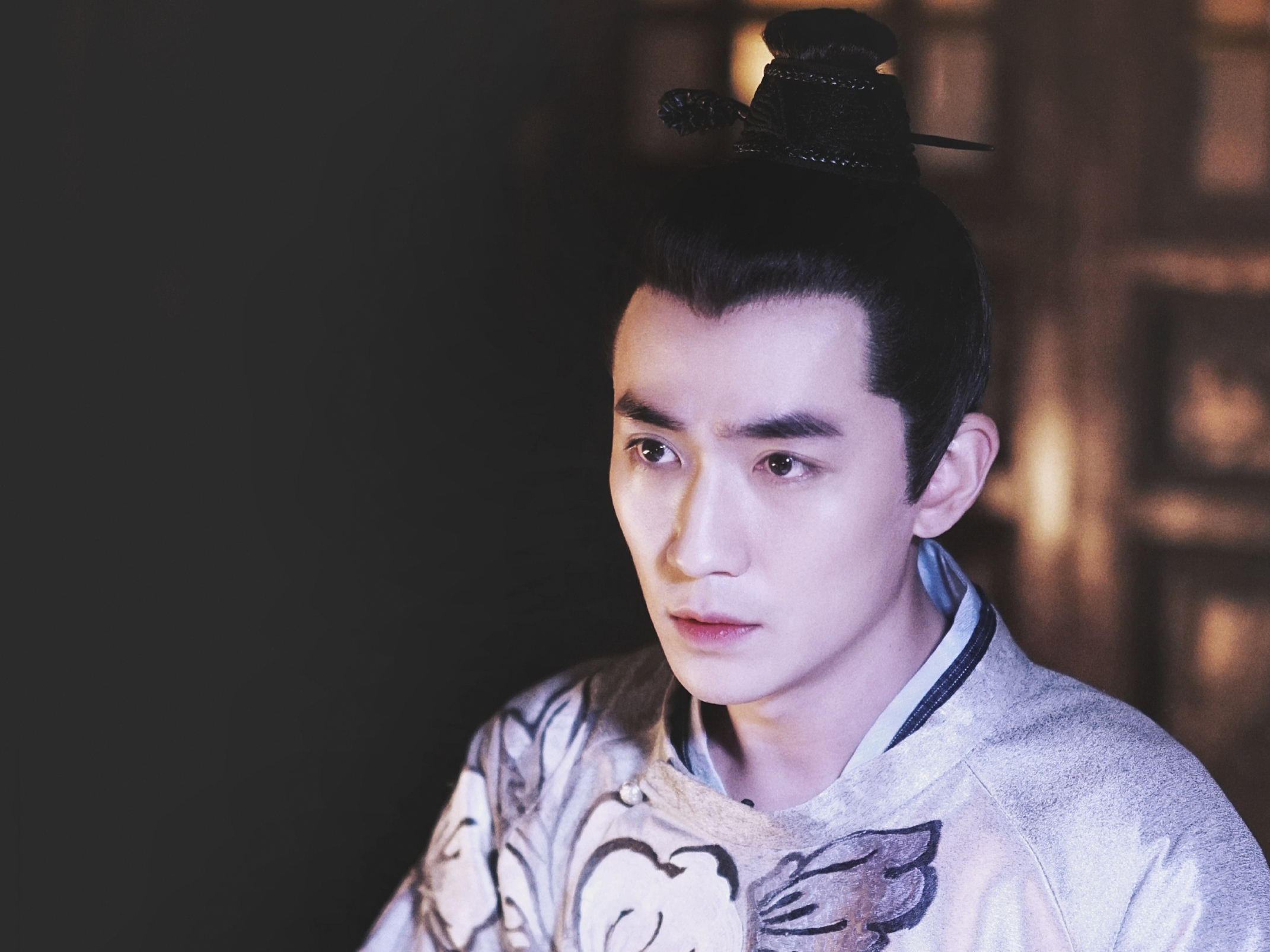 "男子从此闭门不出.可到了第99天晚上,他却忽然冲出屋子,跳河自尽了