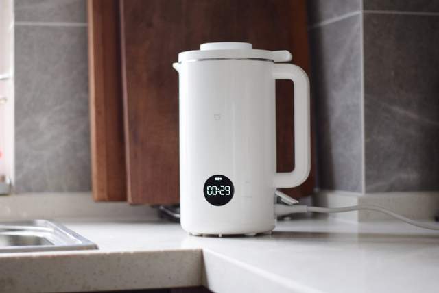 不再需泡发,小米豆浆机让做豆浆更加便捷