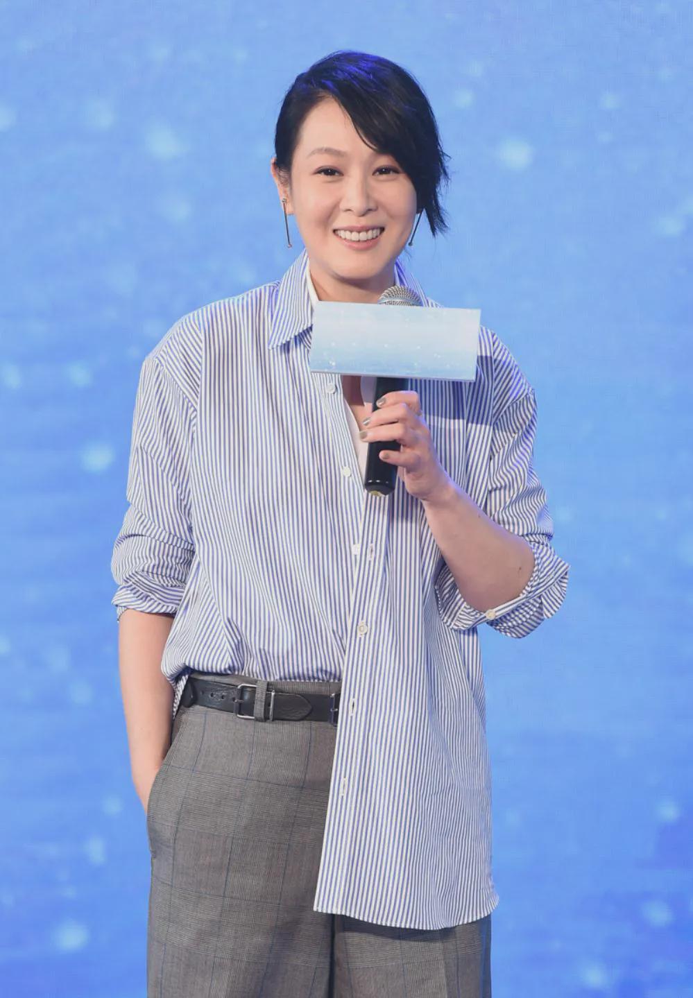 能配得上"天后"级别的中国女歌手:  1. 韩红  2. 田震  3. 毛阿敏  4.