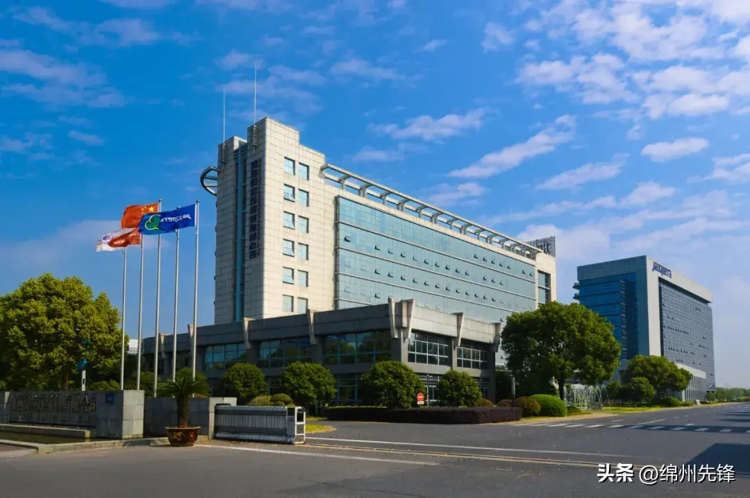 世界第一大!走进"智转数改"中的长虹华意加贝数字化工厂