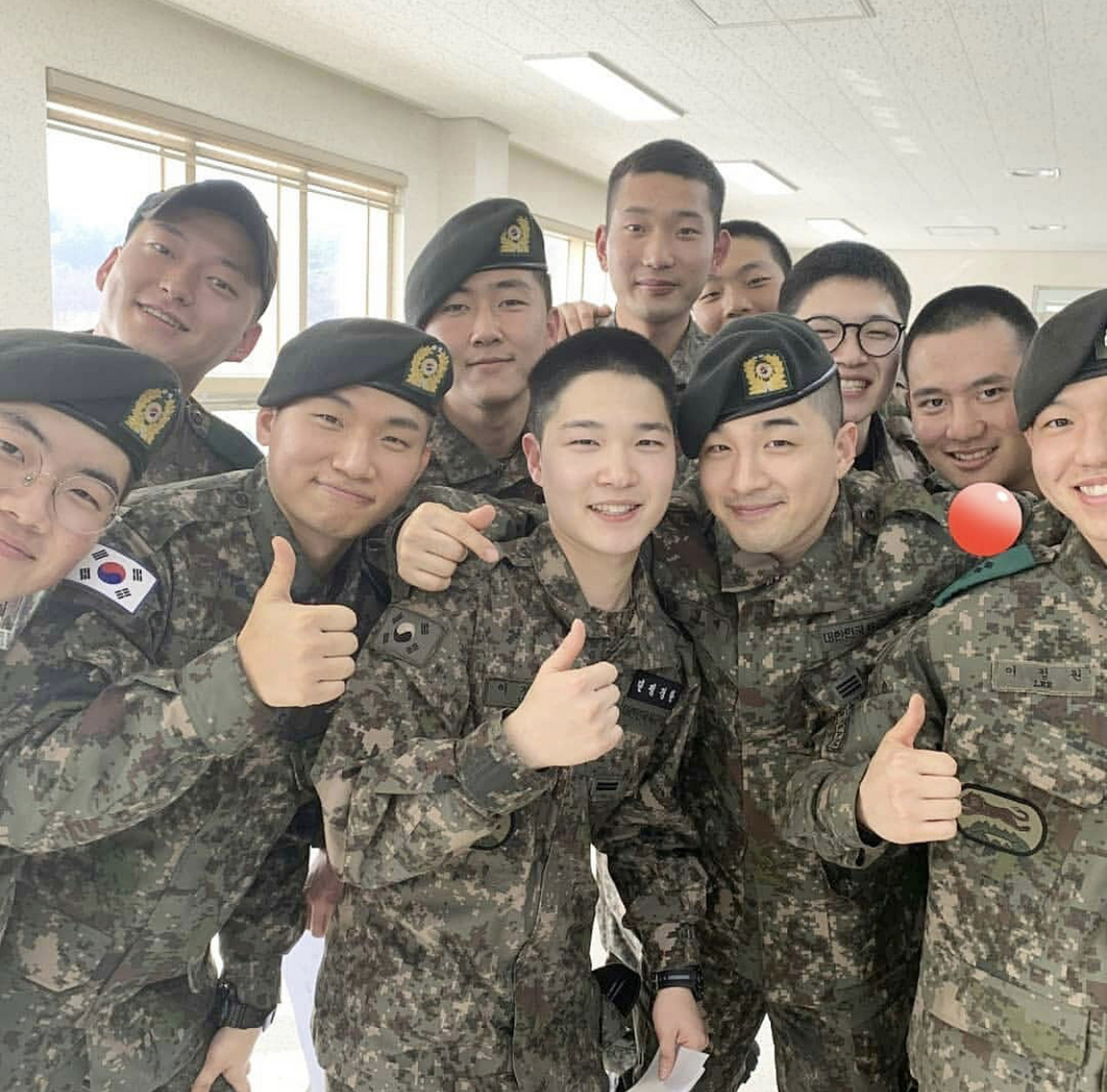 韩国的兵役制度有多严格 作为一个全国男性服兵役的国家,韩国的要求