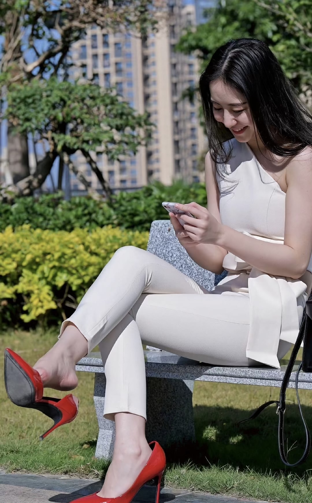 这身白,不仅清爽还超显气质,走在街上,感觉自己就像一朵盛开的白玫瑰!