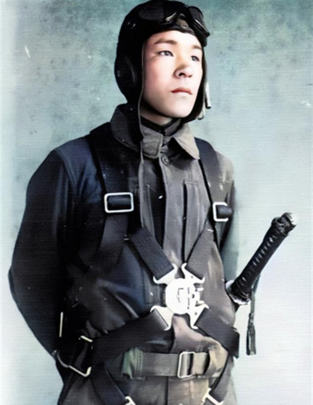 972"型战斗机失去了控制, 日本战斗机飞行员图片满脸都是血的图片大全