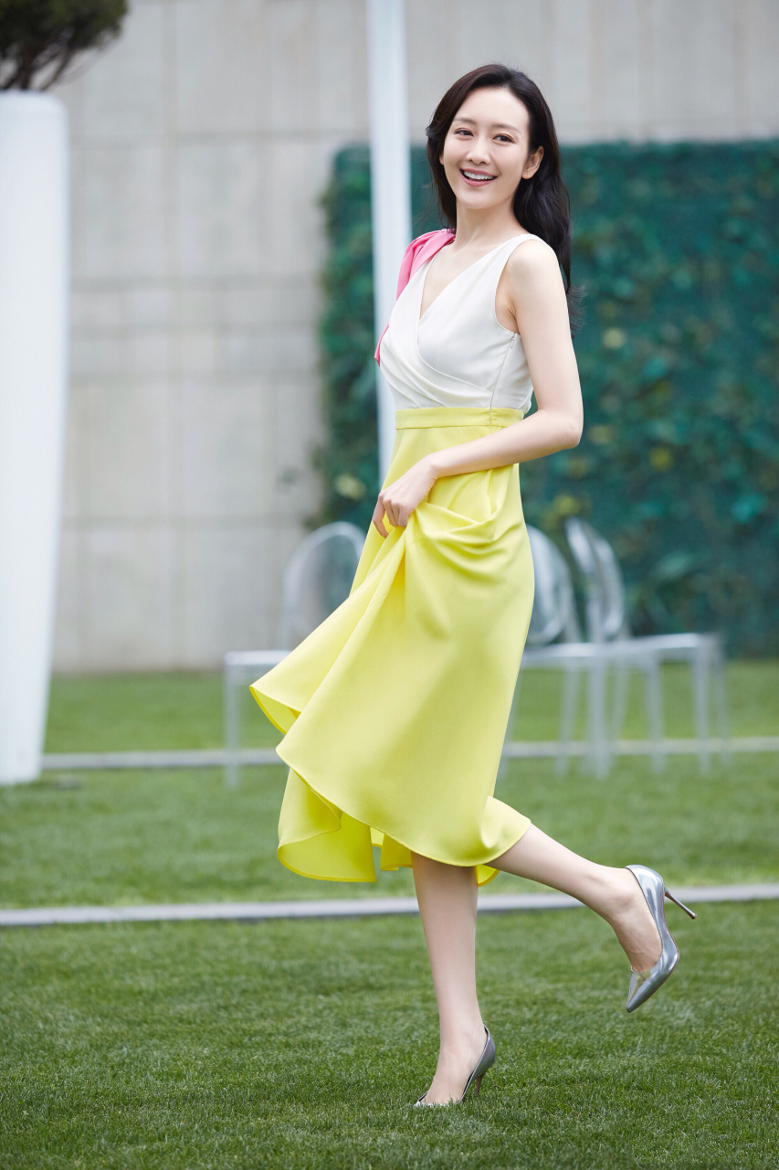 王鸥高跟美腿写真图集