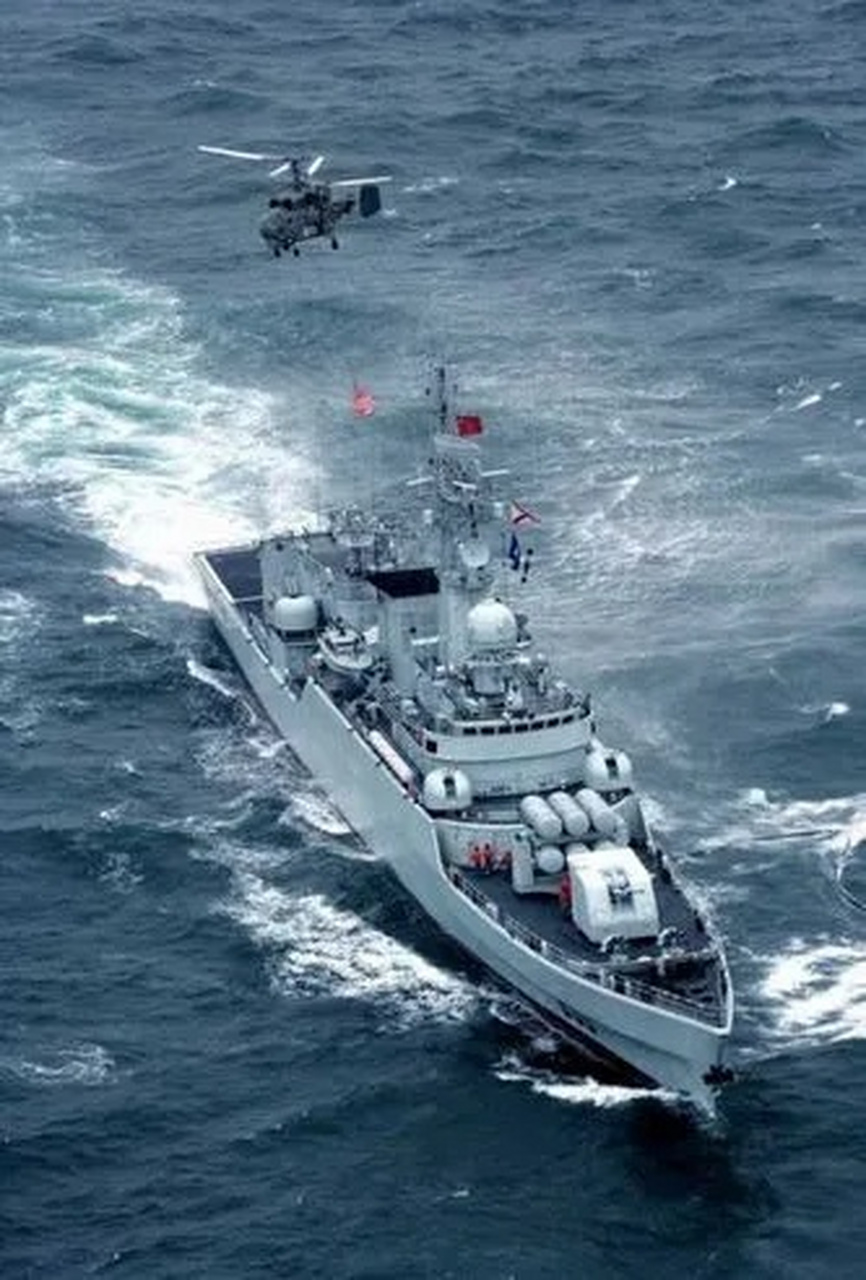 舰船欣赏:分享一组中国海军江卫级护卫舰(053h2g)--539"安庆号",当年