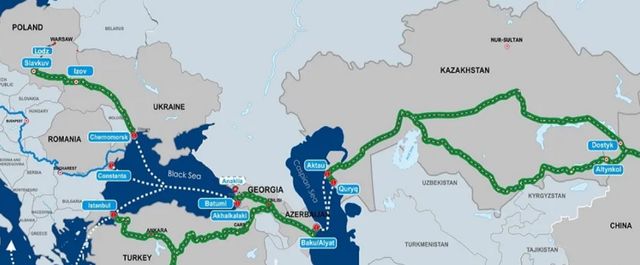 托卡耶夫比谁都清楚,和俄罗斯保持距离后,未来的国运就在东方