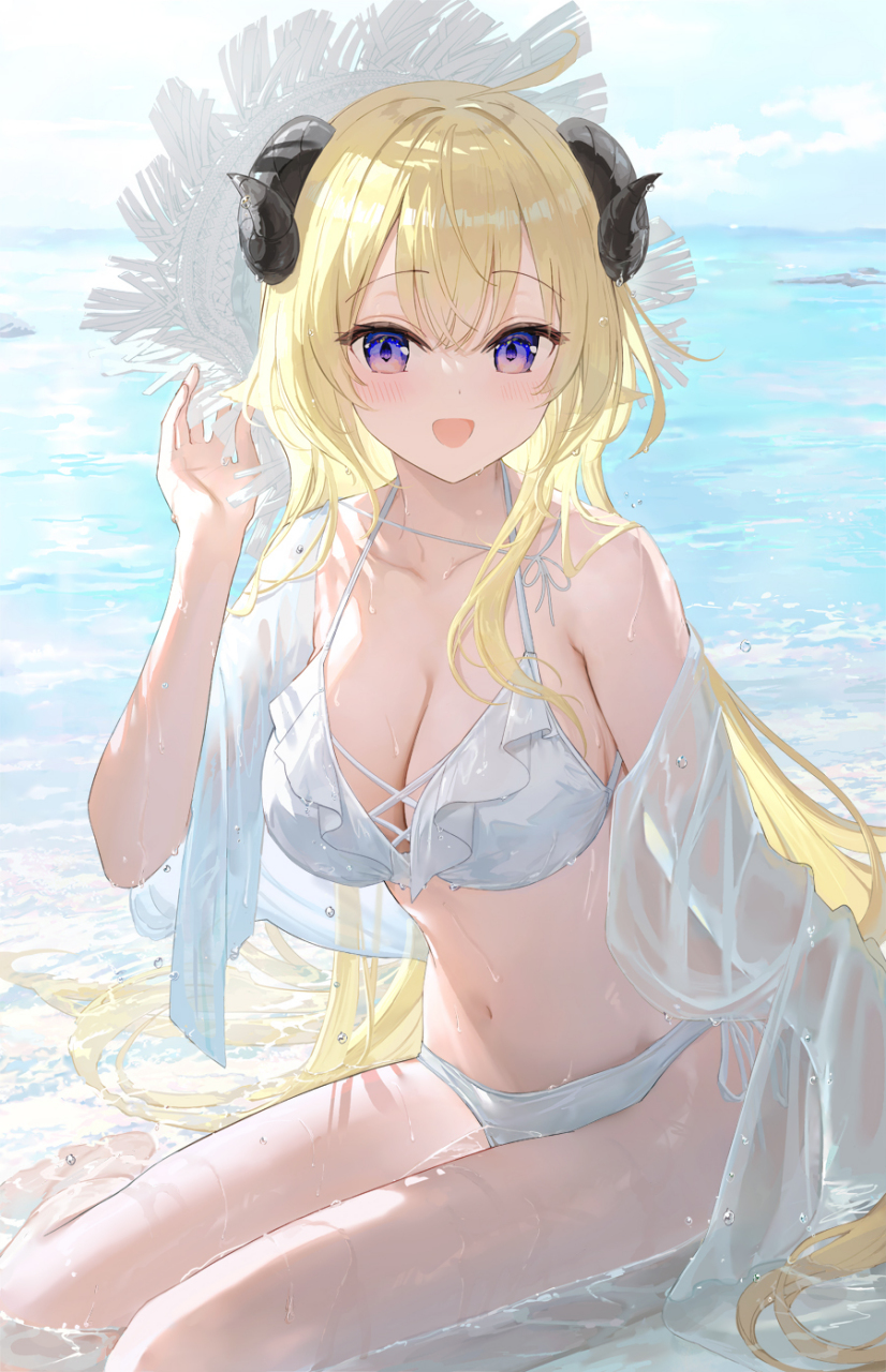 二次元# 海边的水着角卷绵芽 twi:@fuumiisc