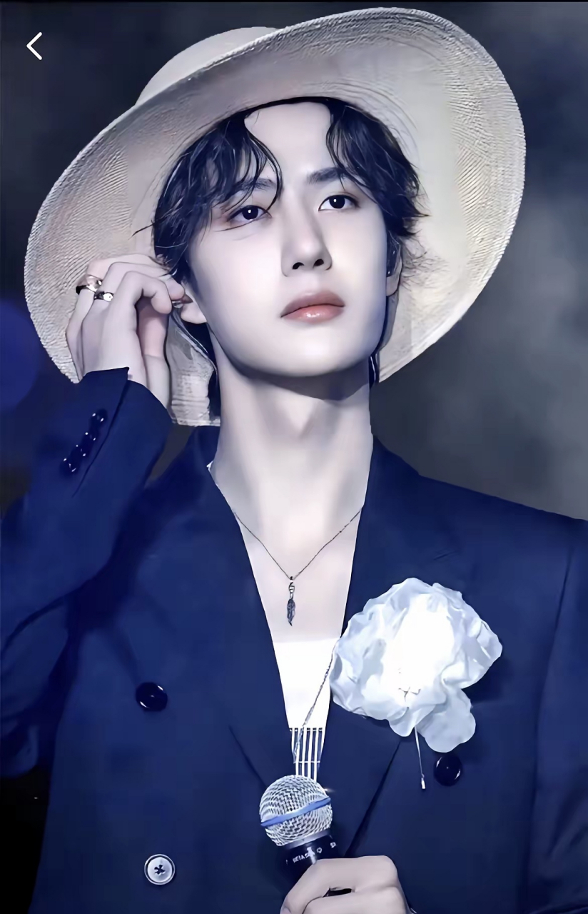 王一博,路飞装,好深情,真挚又浪漫的人!