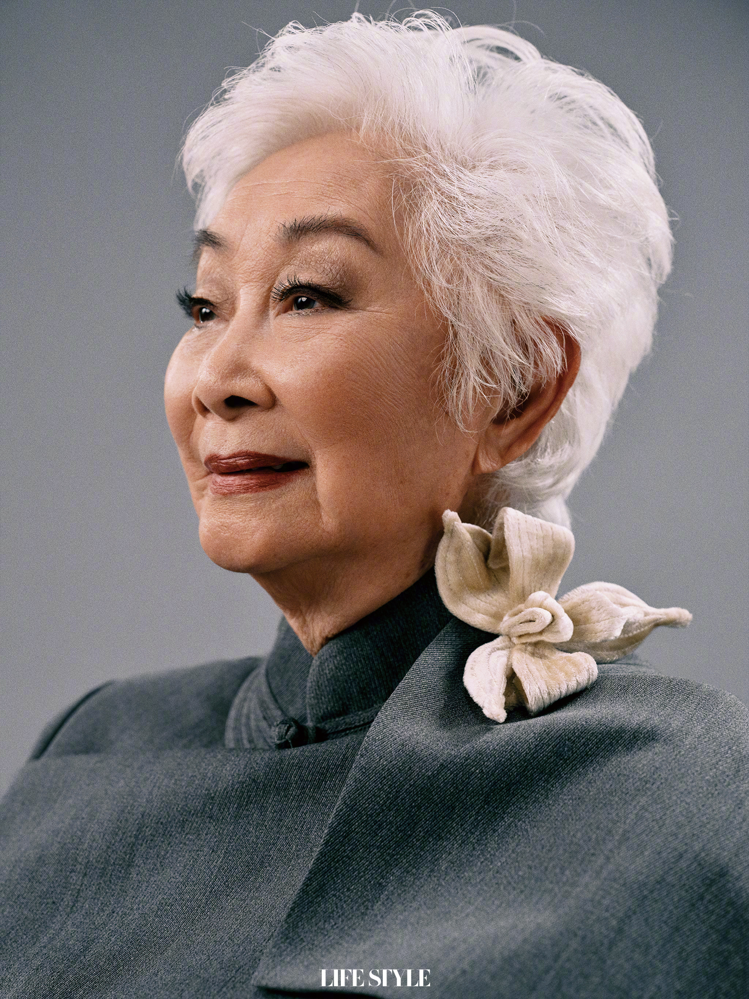 很多长寿老人到90岁以后都是皮包骨,像卢燕还有这么多肉的老人