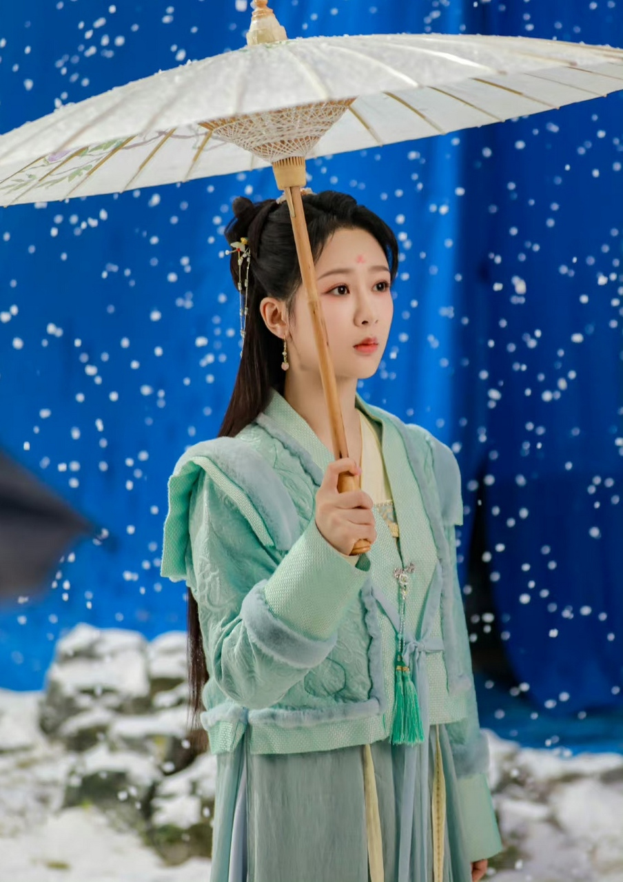 杨紫古装美照大赏,这楚楚可怜的样子惹人怜惜,太迷人了!