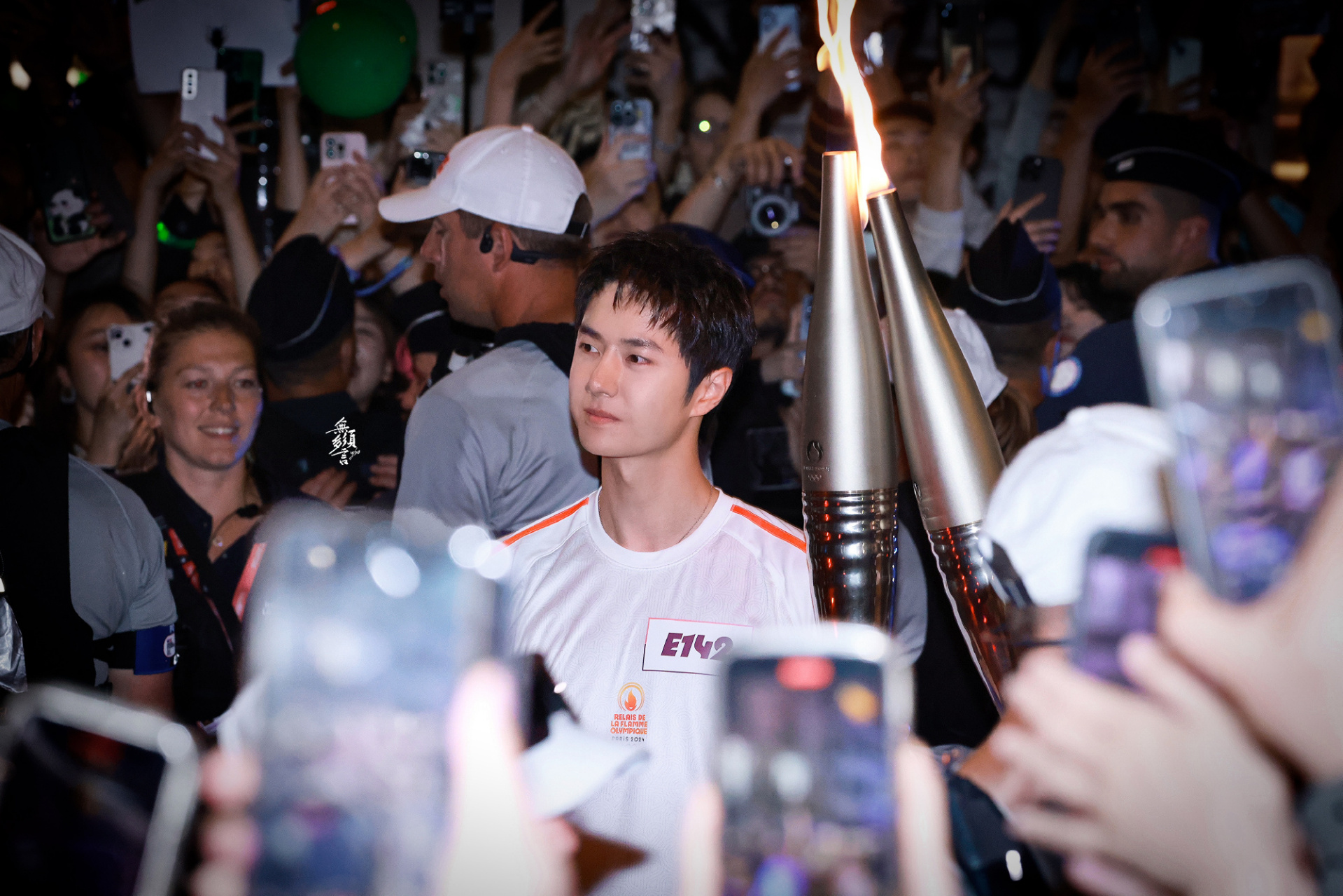 王一博巴黎奥运火炬手