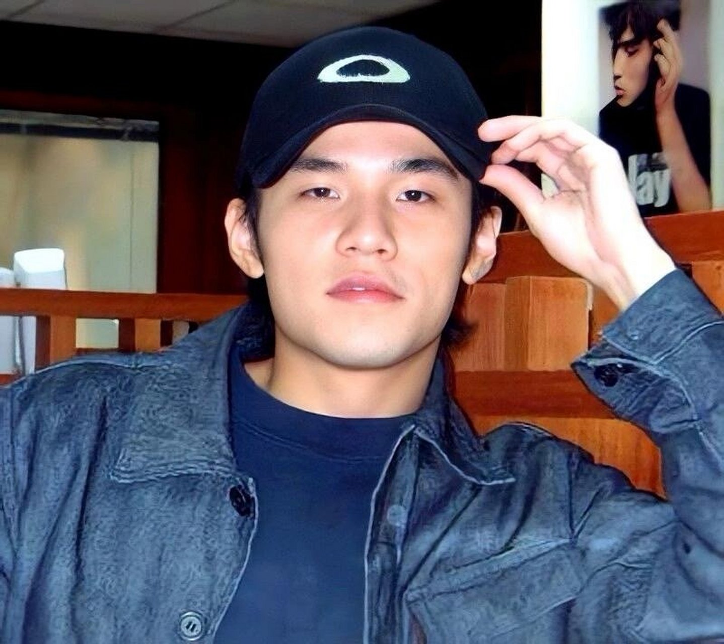 刚出道时的周杰伦,好帅啊!