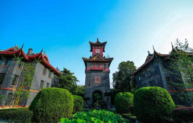 全靠医学院撑着?如果没合并华西医科大学,川大的档次会降低吗?