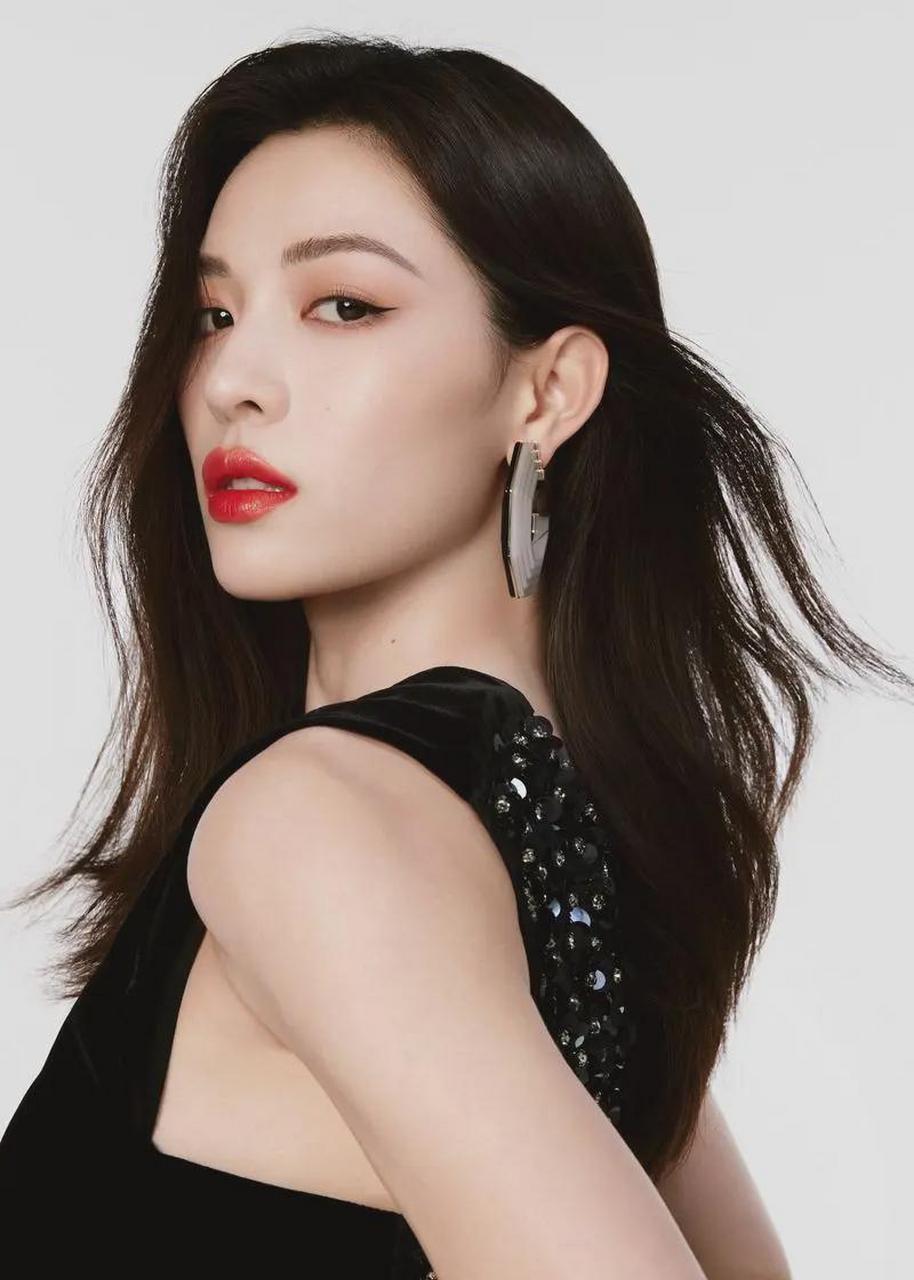 广东九大著名女明星: 第1名,钟楚曦:广东省广州市人 第2名,周秀娜