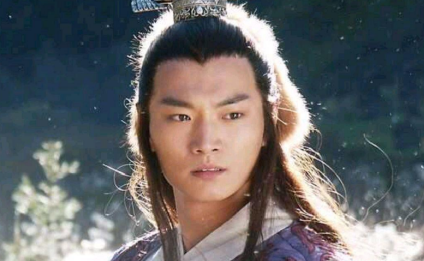 杨过为何后悔没娶郭芙?你看耶律齐死后,郭芙嫁给了谁当小老婆?