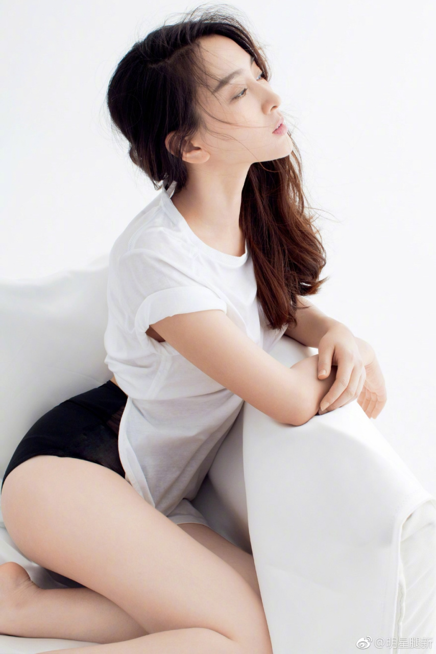 马苏上男人装身材简直不能太好