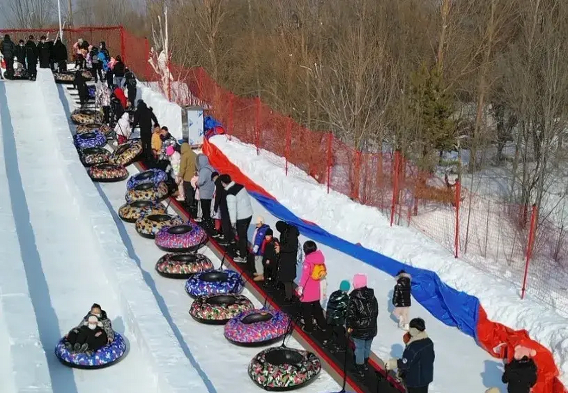 辽源辽河半岛冰雪节图片