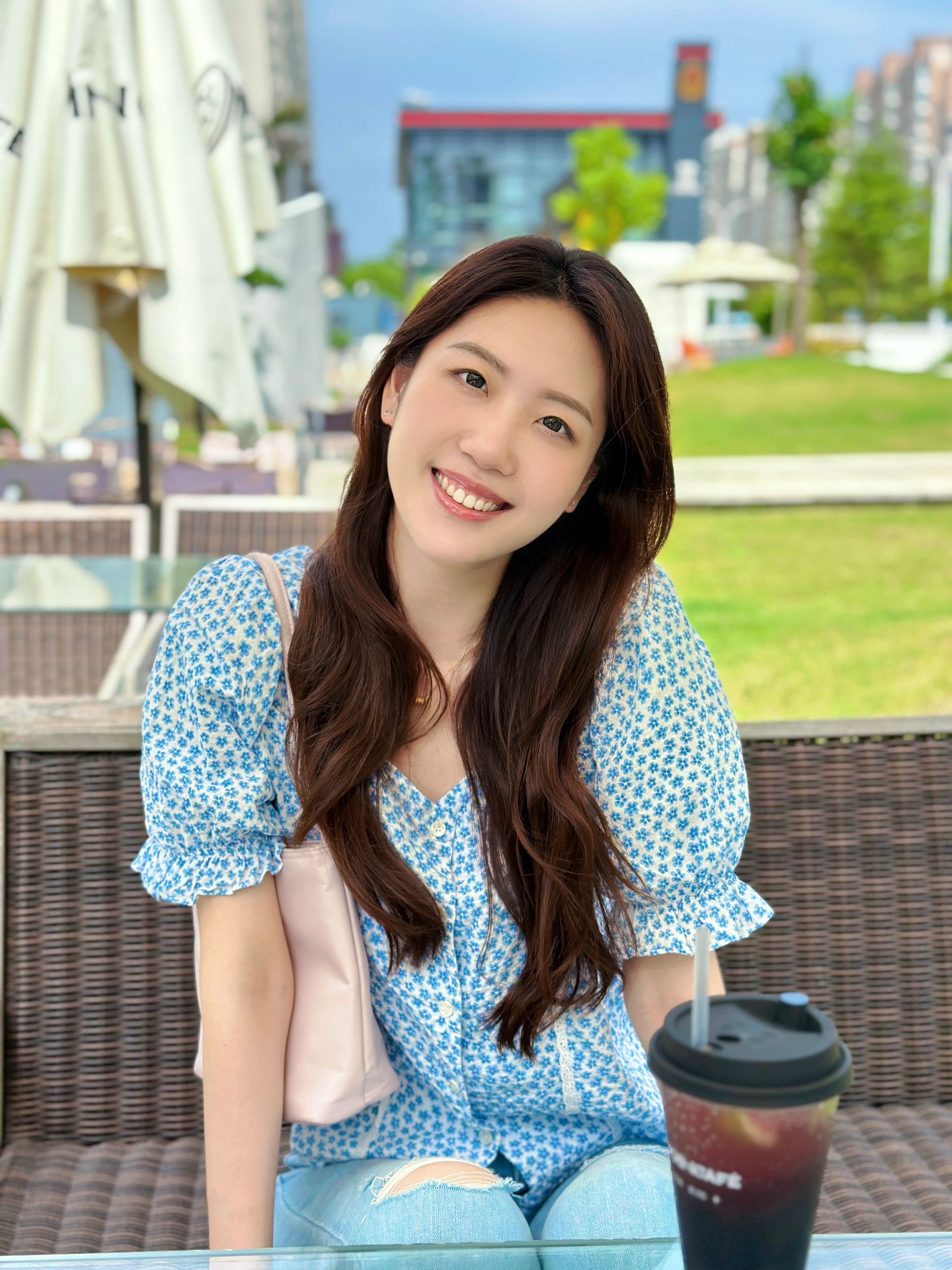 今天去鲟龙湾办点事,路过三峡千古情