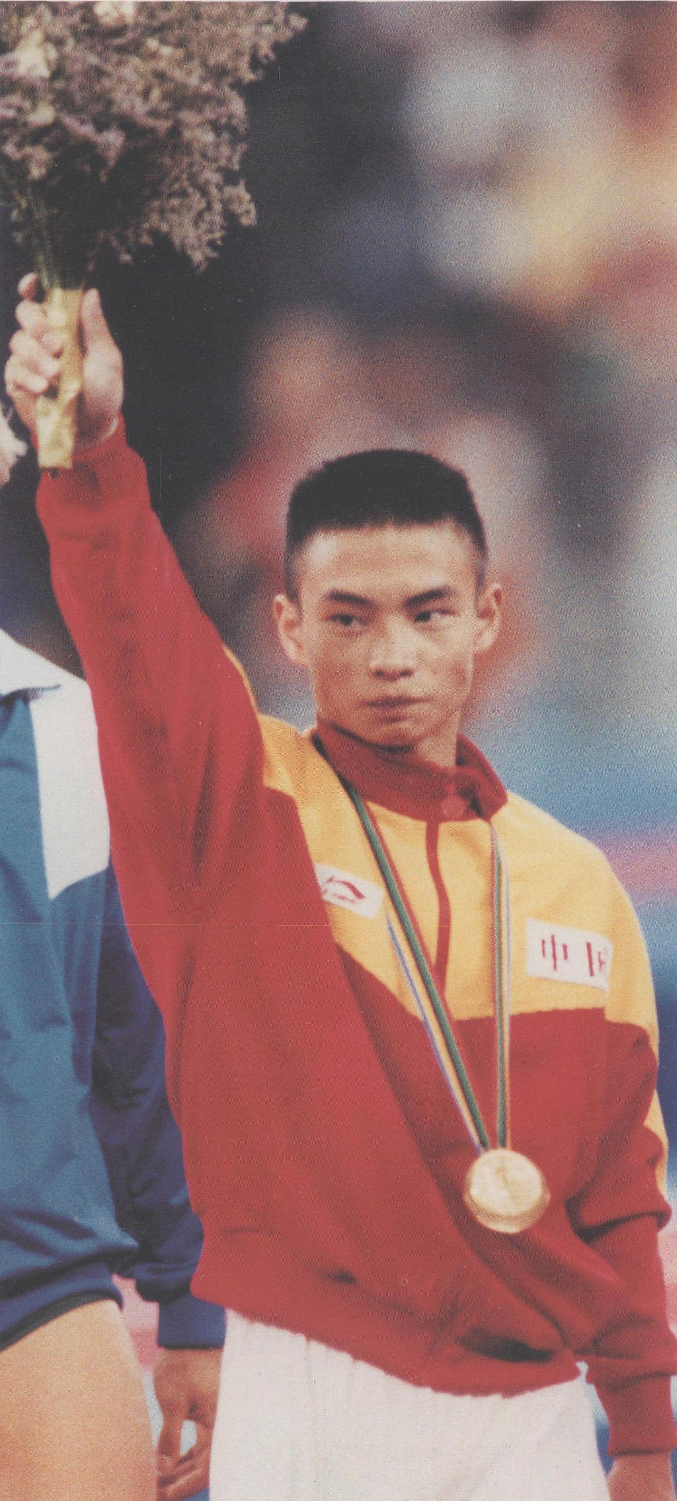 体操传奇李小双怒斥教练组:辉煌战绩背后的深刻反思