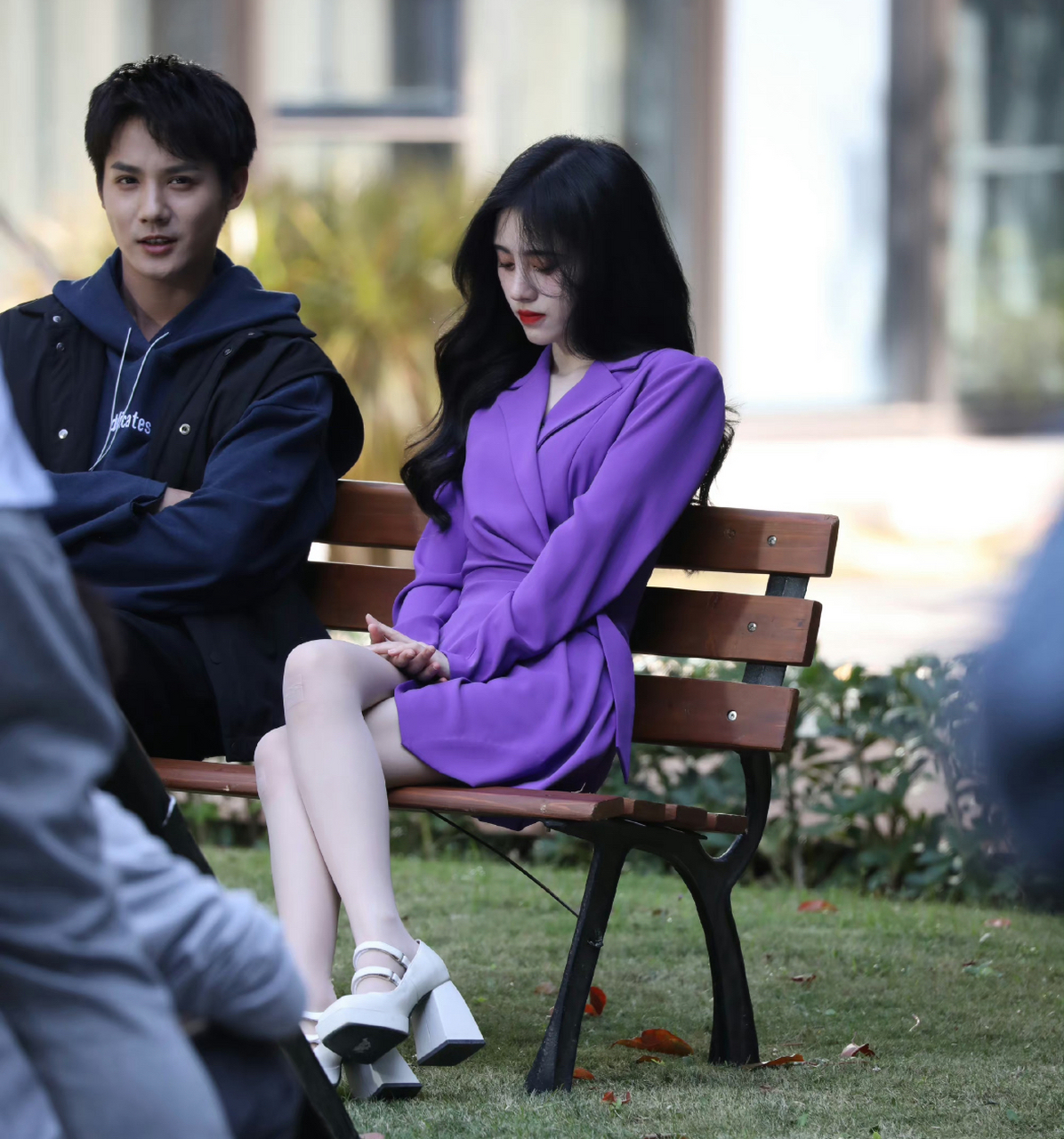 紫色果然更有韵味,鞠婧祎路透照流出