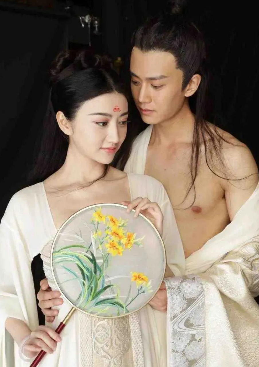 任嘉伦与景甜搭档古装剧