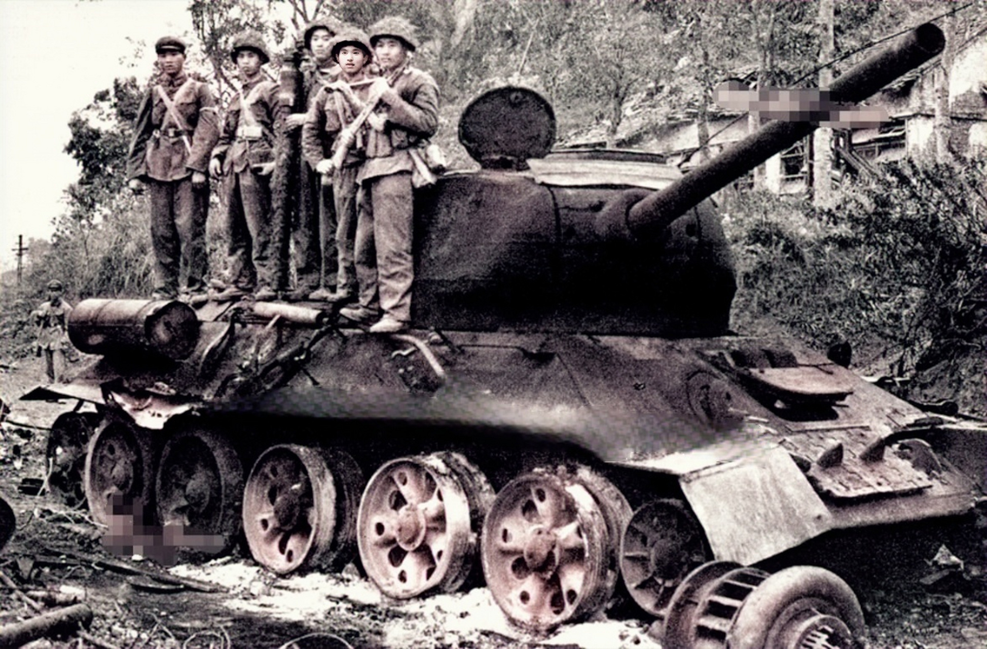 在战役开打前,越军在谅山部署了两大精锐王牌师,但在我军许世友近军