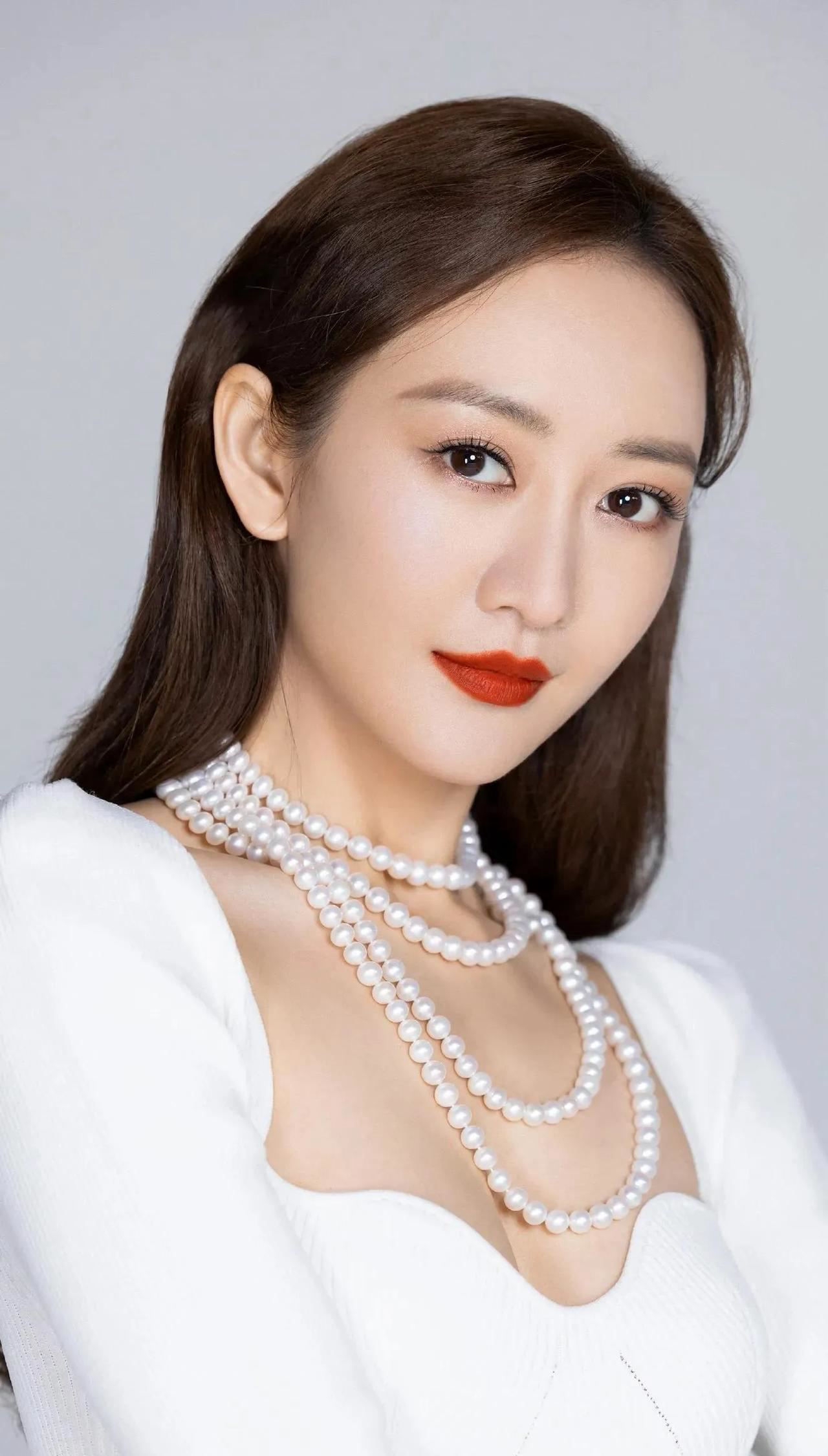 至今未嫁的 10 位女明星: