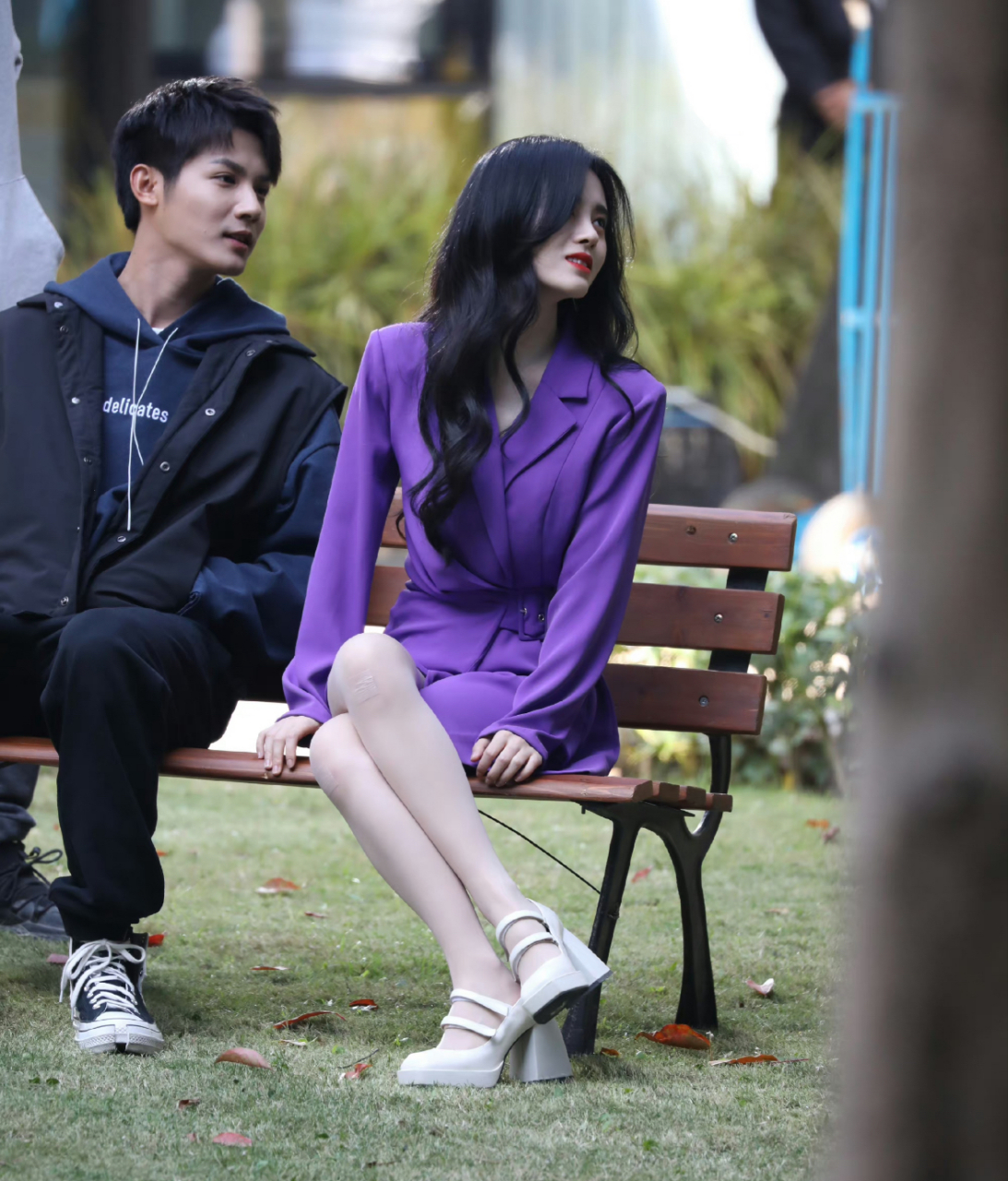 紫色果然更有韵味,鞠婧祎路透照流出