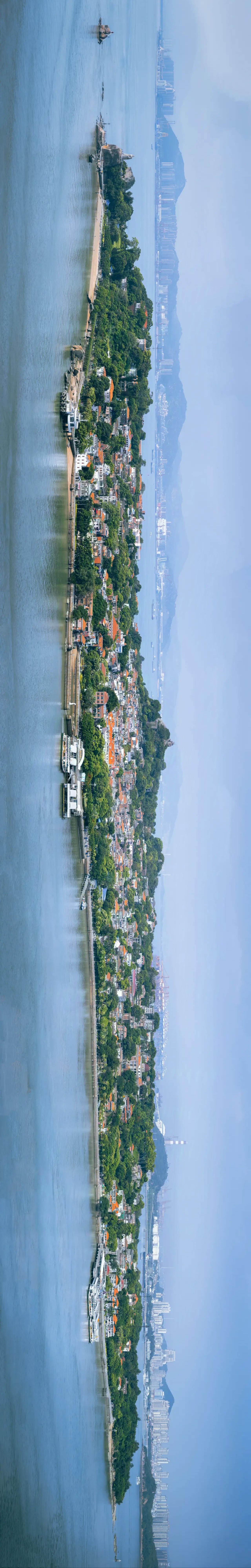 很难得的鼓浪屿全景,太美了,请横屏放大欣赏,收藏下来.