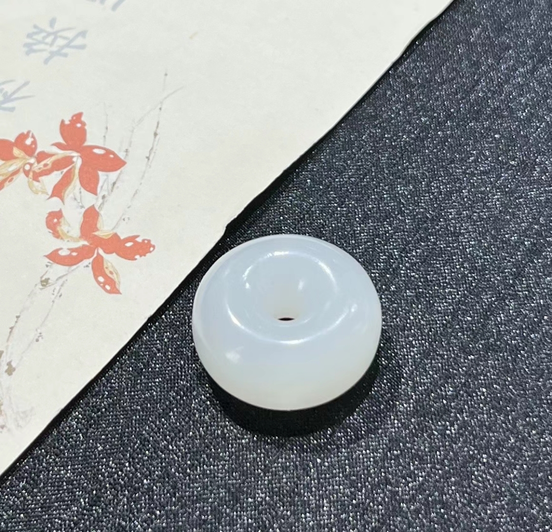 1180 和田玉羊脂白玉 面包扣  饱满圆润 脂白细腻 环环相扣  27-13mm