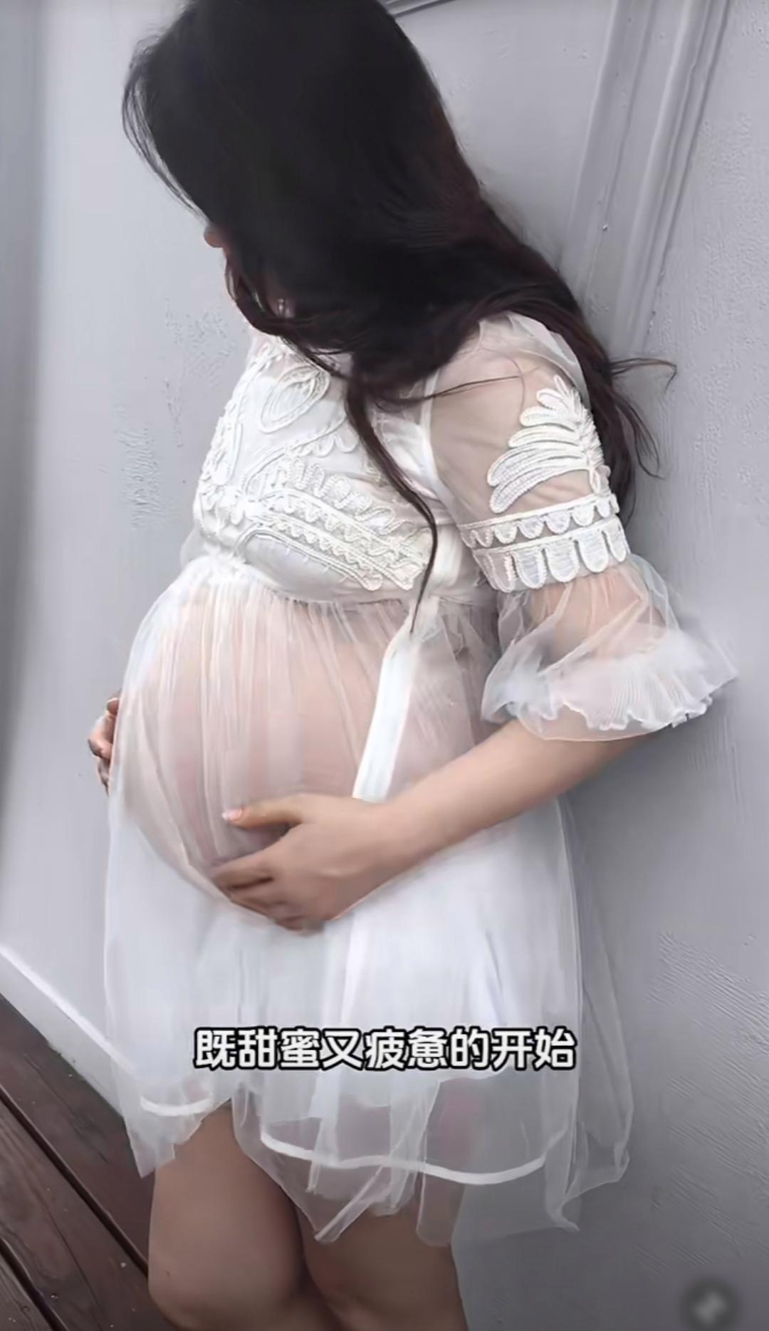 被伊能静分享的孕期照感动到了,她那么精致的一个人,怀着小米粒的时候