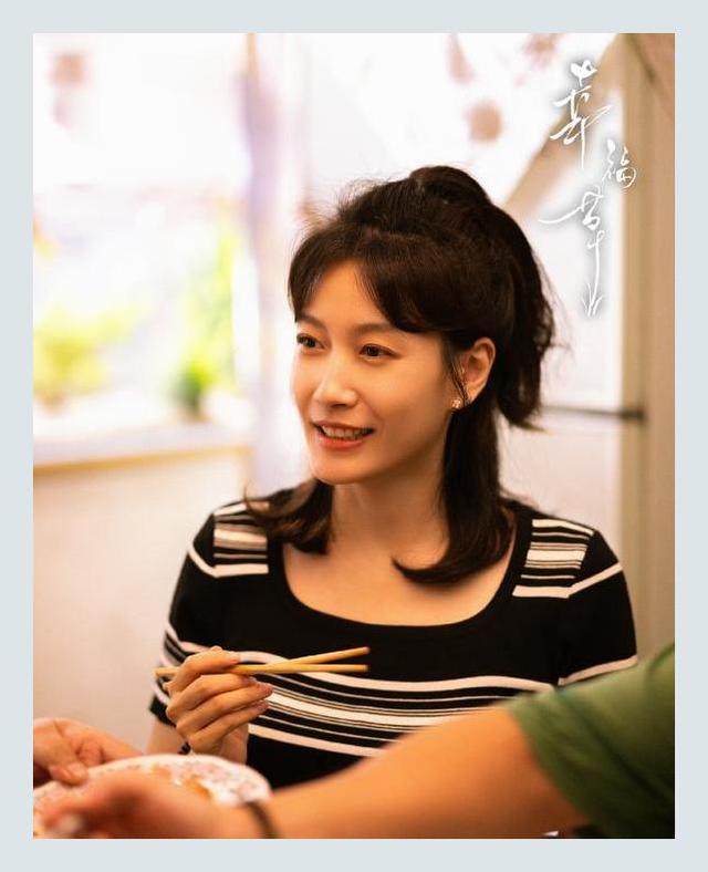 央视新作《幸福草》,当地民众致富的故事,展现出扶贫工作的深意