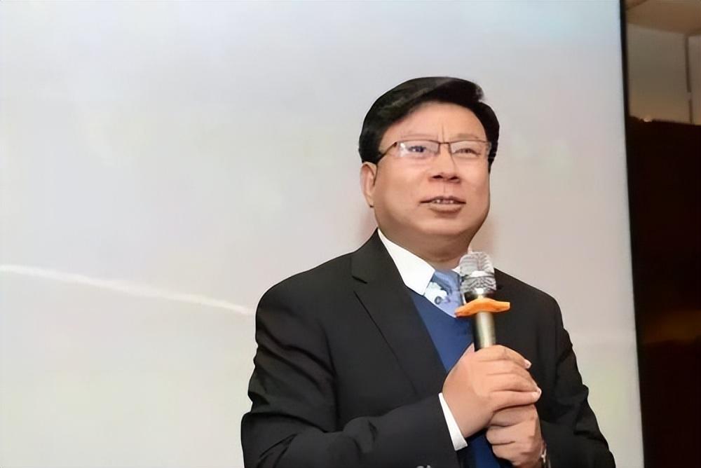 吴以岭:靠5条小虫子造就200亿帝国,却坚守8元诊费几十年不变