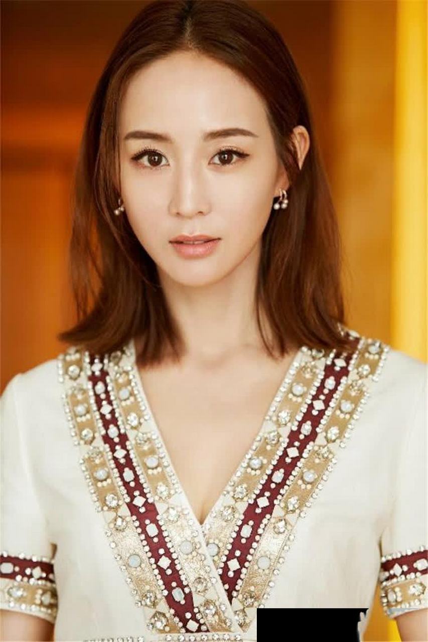 张钧甯:不会念的举手,跟我念|壁纸级美图