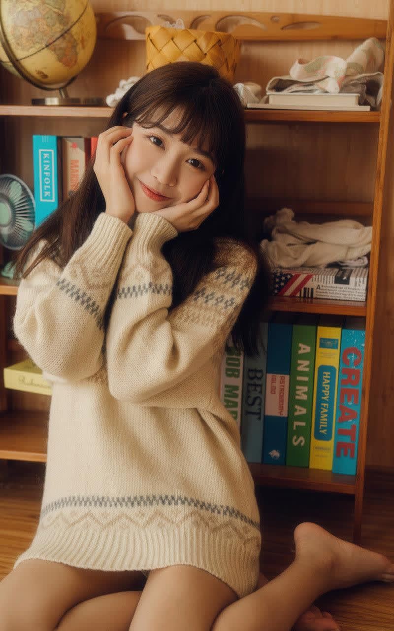 日系文艺少女,楚楚可人