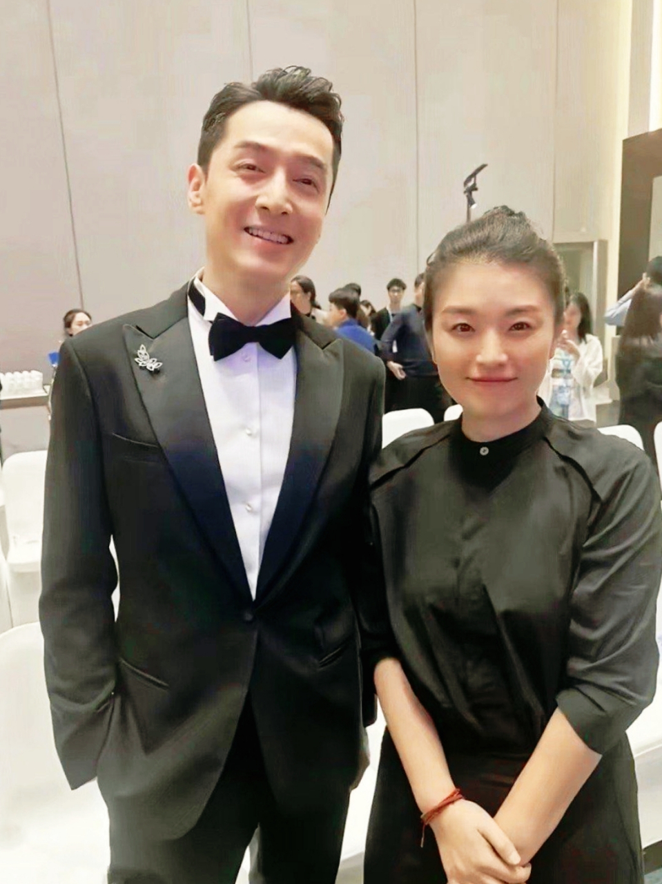 这才是胡歌的媳妇,特别普通的一个女人