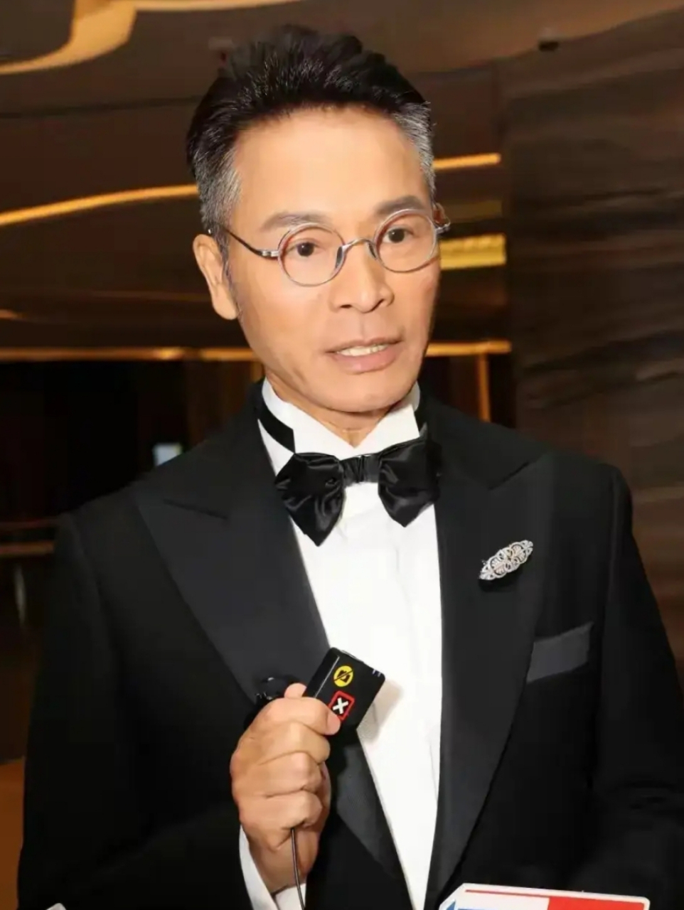 郭晋安真是越老越帅了.