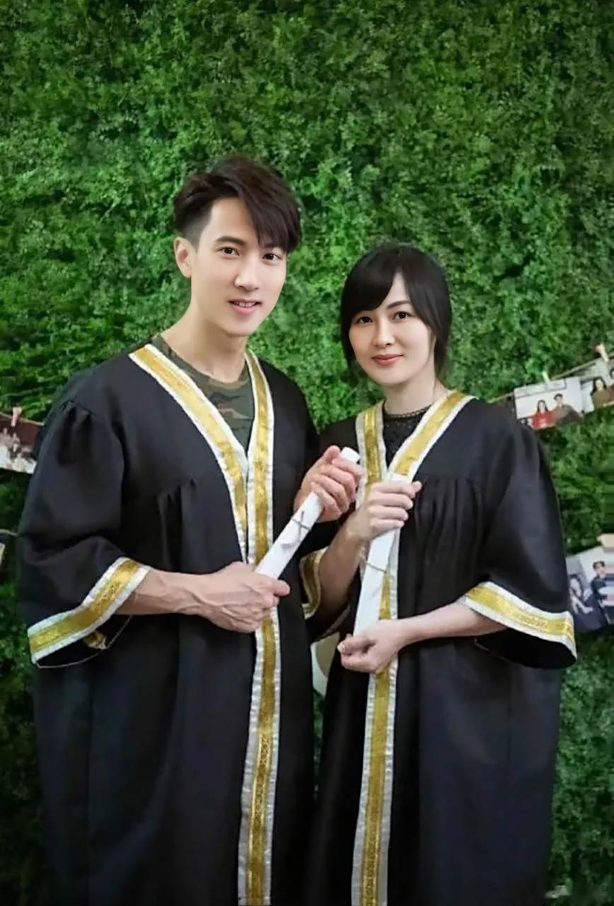 吴尊从16岁就和林丽莹谈恋爱,彼此都是初恋.