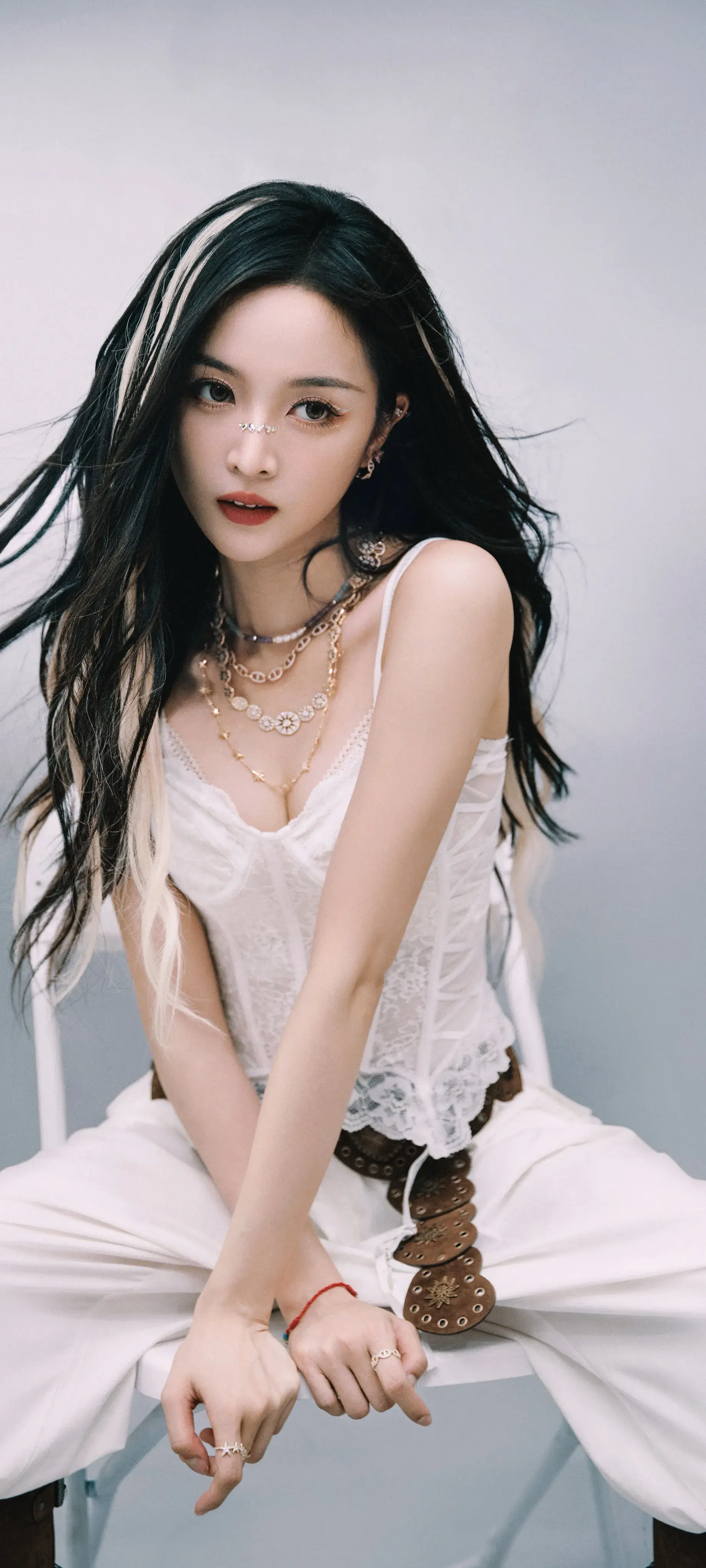 美女系列壁纸18-吴宣仪