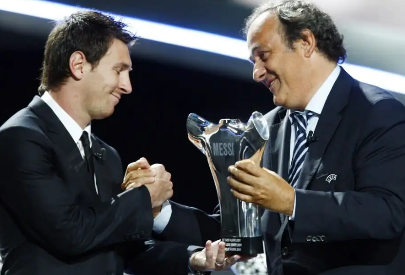 普拉蒂尼:说梅西是体系球员的恐怕不懂球 或只有一人能够超越团队