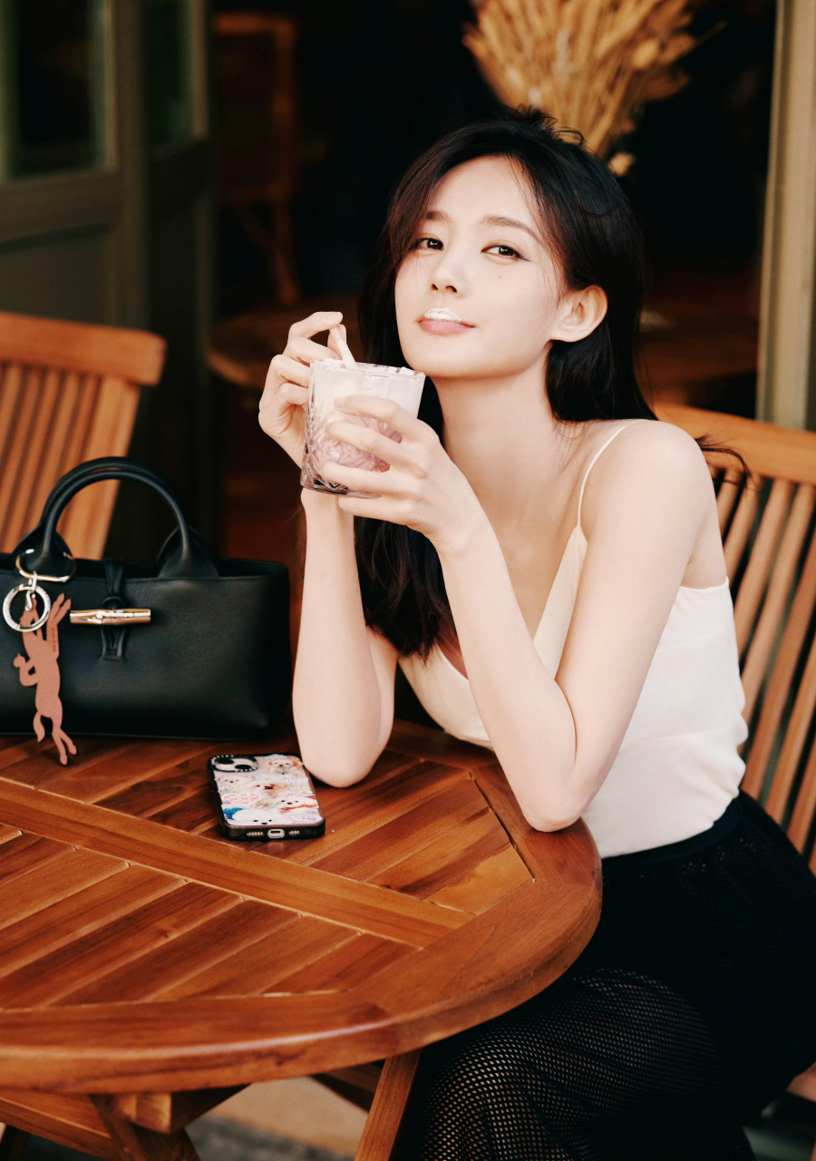 李一桐美图