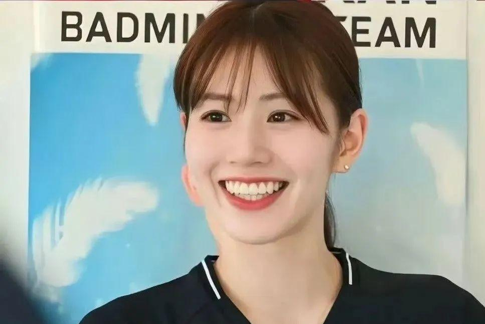 "在本届奥运会中,日本的羽毛球运动员志田千阳可谓是赢得迷弟无数.