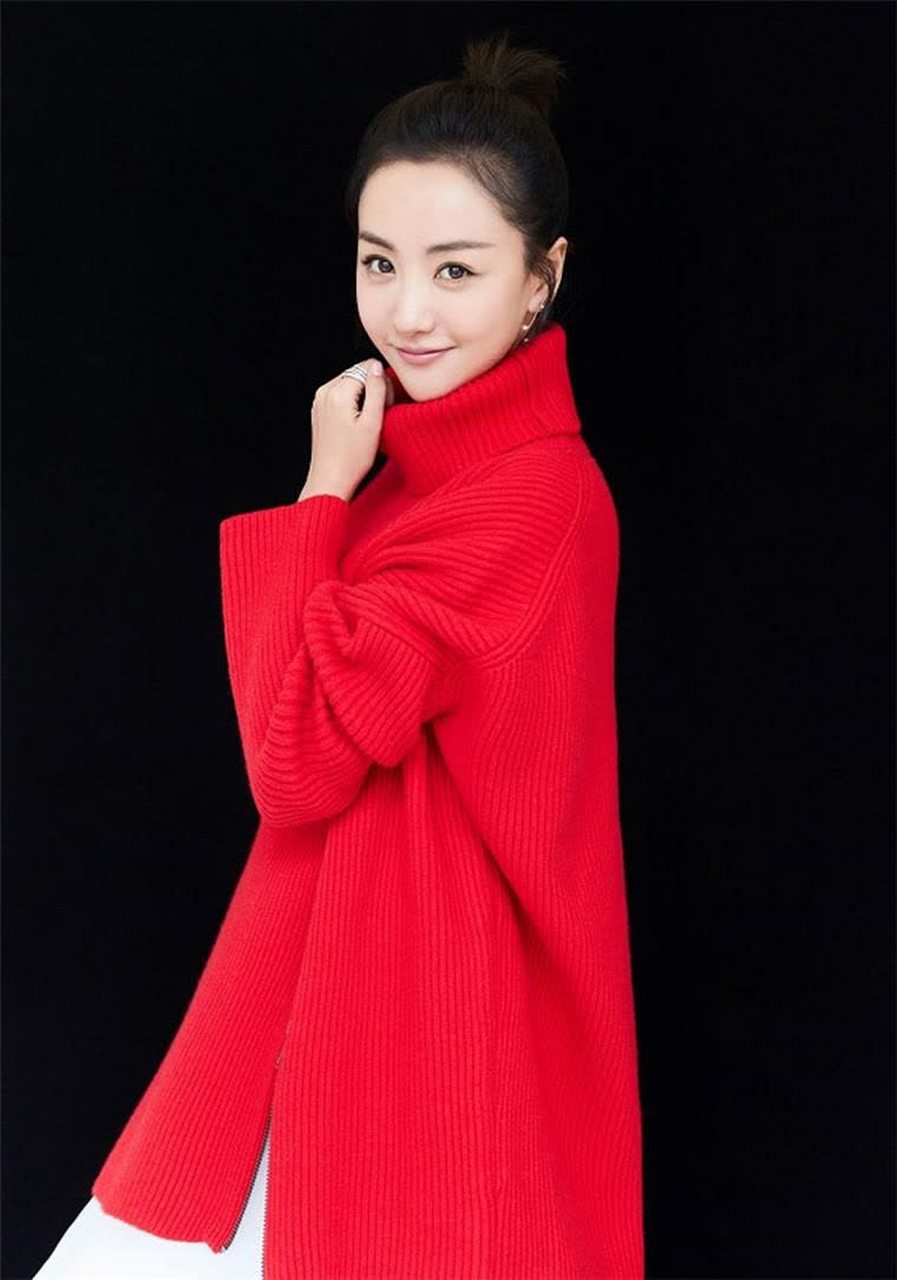 杨蓉:精致五官,质感十足