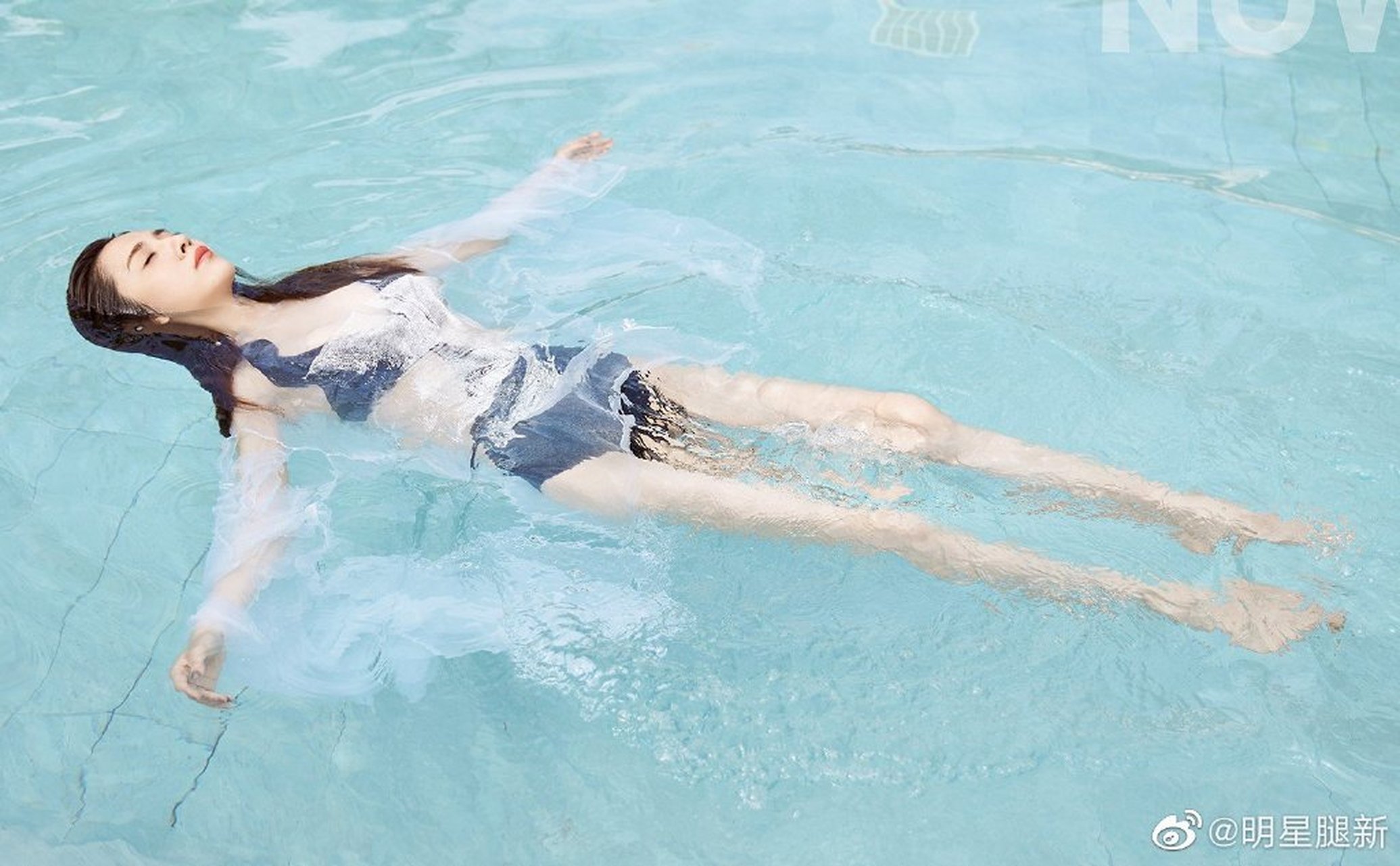 王晓晨海岛度假风写真