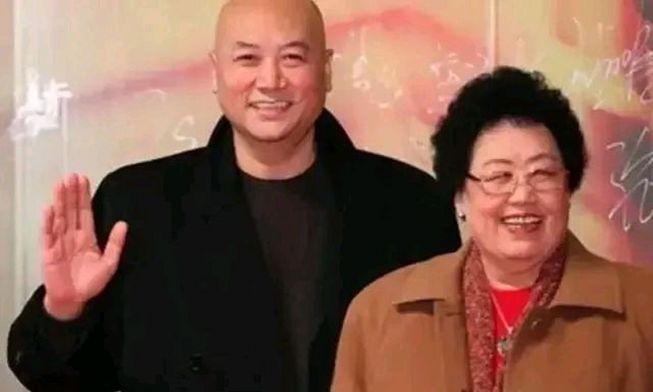 唐圣僧扮演者老婆图片