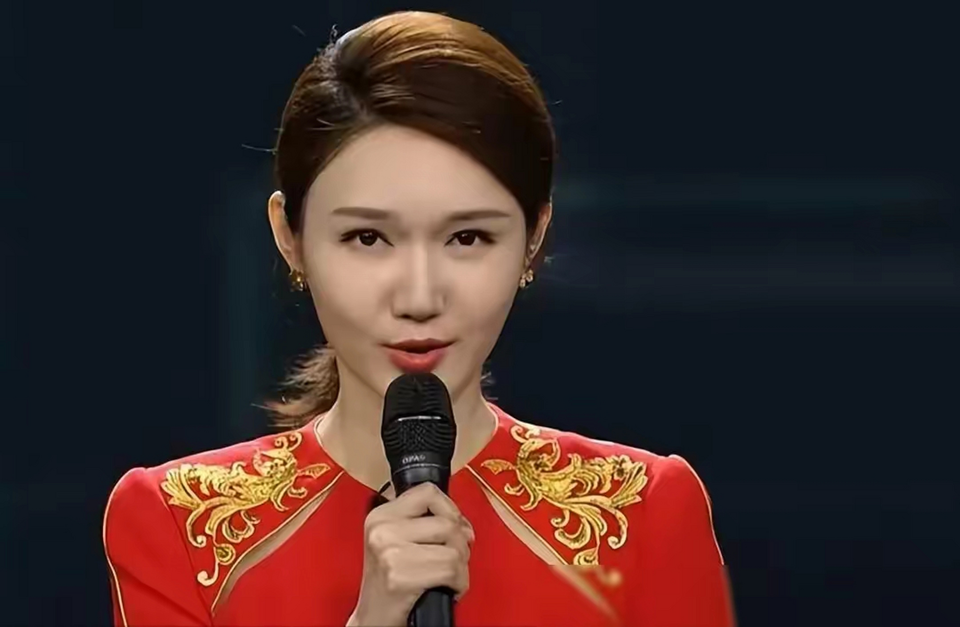 龙洋主持的节目2021(龙洋主持的节目哪个收视率高)