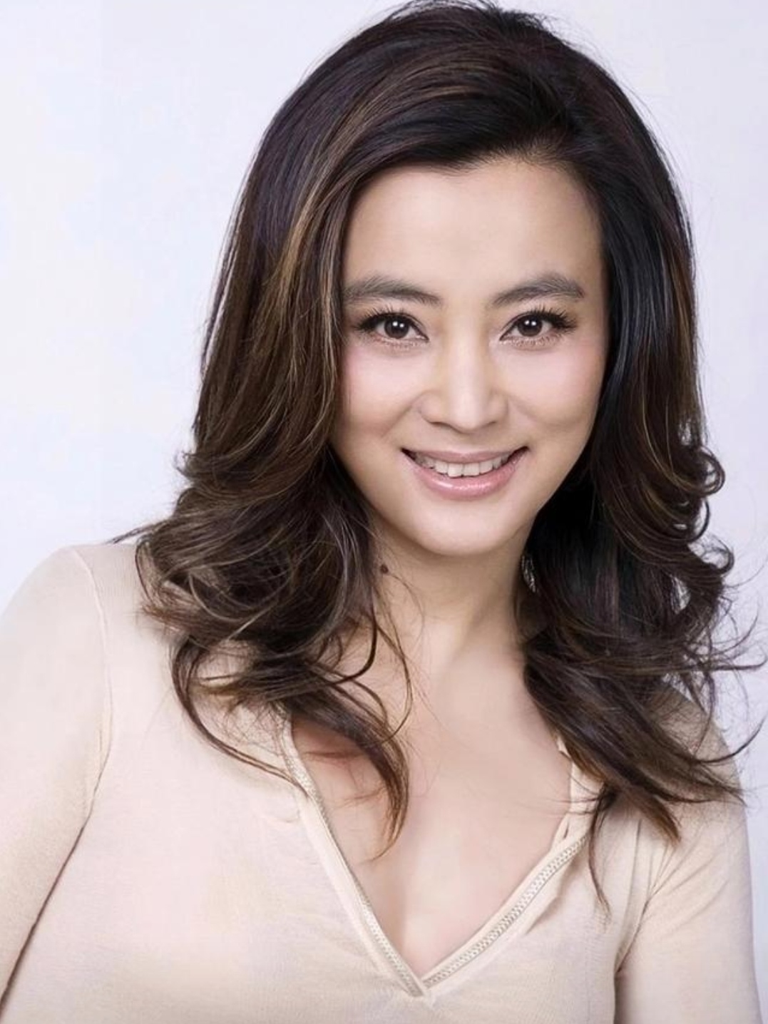 随着欢快的旋律响起,她翩 李玲玉图片李玲玉李玲玉照片李玲玉图片高清